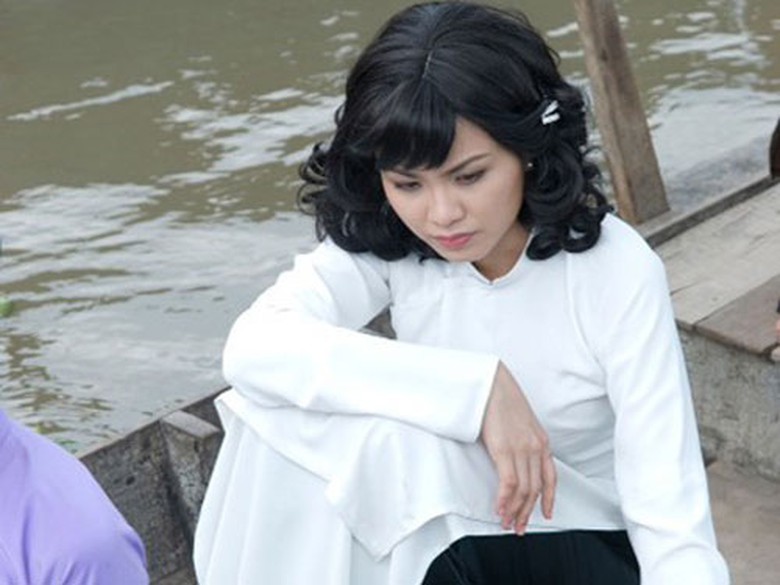 Trong thời gian xảy ra scandal ly h&ocirc;n chồng, Diễm Hương vẫn đi đ&oacute;ng phim. Tuy nhi&ecirc;n, c&ocirc; đ&atilde; bị cắt bỏ ho&agrave;n to&agrave;n vai diễn.