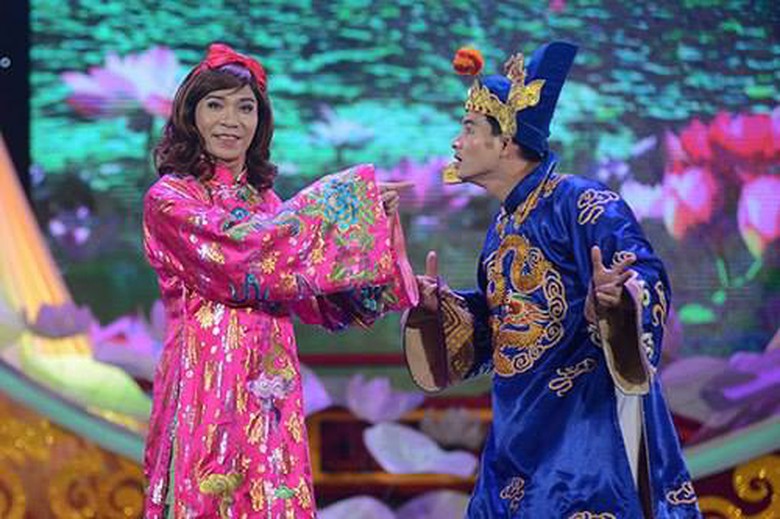  Với chương tr&igrave;nh T&aacute;o qu&acirc;n của Đ&agrave;i Truyền h&igrave;nh Việt Nam, trong suốt 11 năm qua, diễn vi&ecirc;n C&ocirc;ng L&yacute; đ&atilde; ho&aacute; th&acirc;n xuất sắc v&agrave;o vai c&ocirc; Đẩu điệu đ&agrave;, sắc sảo.