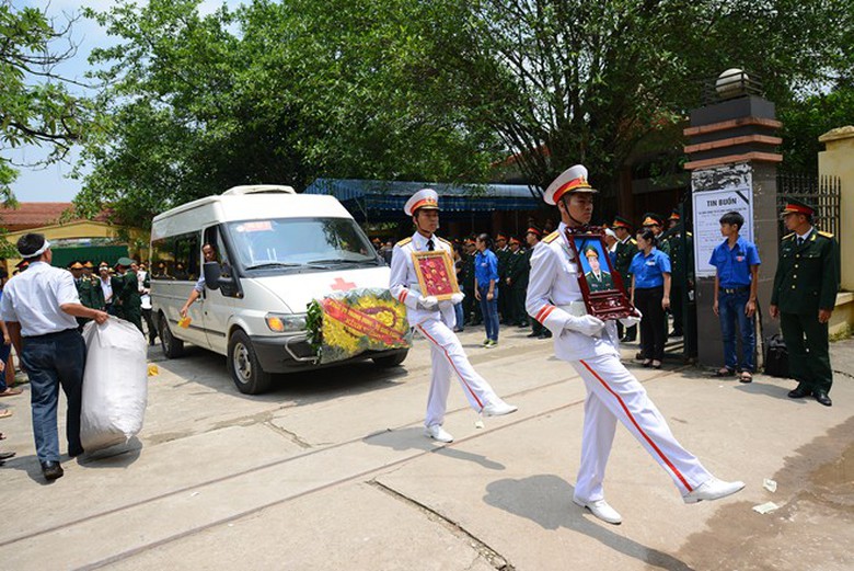 Linh cữu thượng &uacute;y được đưa đi hỏa thi&ecirc;u theo &yacute; nguyện của gia đ&igrave;nh. V&agrave;o ng&agrave;y h&ocirc;m sau tro cốt sẽ được đưa về an t&aacute;ng tại qu&ecirc; nh&agrave; Bắc Giang.