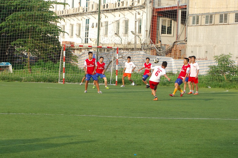 B&aacute;o Giao th&ocirc;ng &aacute;o trắng vất vả vượt qua Ban QLDA 1