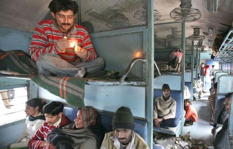 Cận cảnh sự bẩn thỉu, lạc hậu tại c&aacute;c toa t&agrave;u của ng&agrave;nh Đường sắt Ấn Độ -Ng&agrave;nh được cho l&agrave; huyết mạch của quốc gia