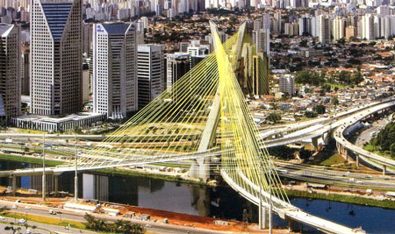  Cầu d&acirc;y văng Oliveira 