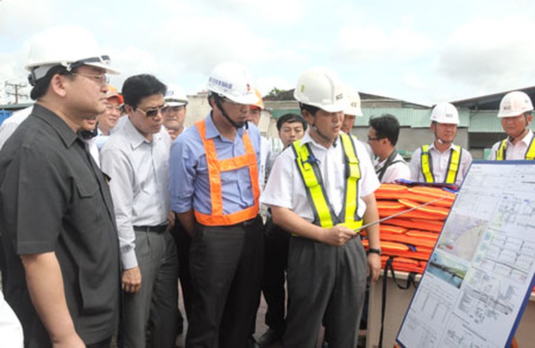 Ph&oacute; Thủ tướng Ho&agrave;ng Trung Hải thị s&aacute;t tuyến đường sắt đ&ocirc; thị số 1 Bến Th&agrave;nh - Suối Ti&ecirc;n