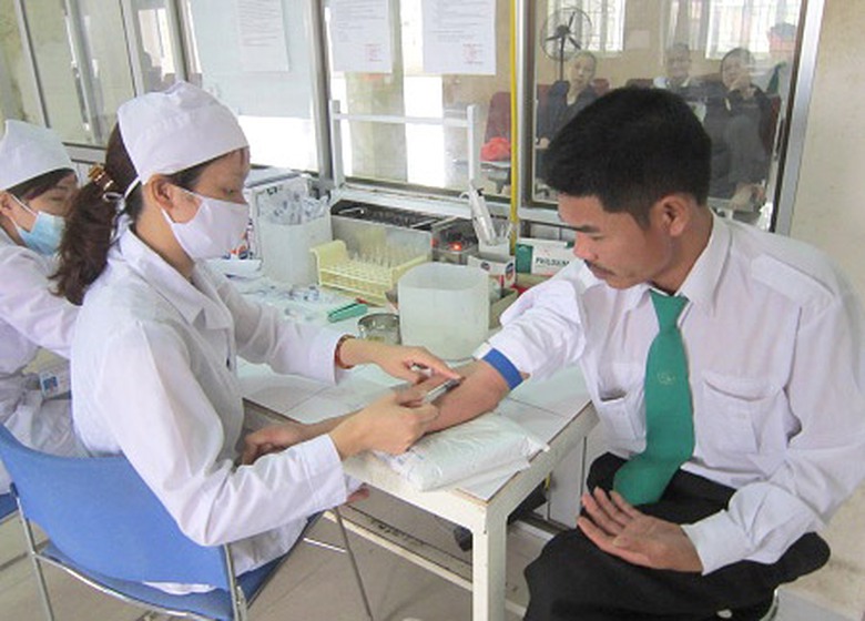 Kh&aacute;m sức khỏe để đảm bảo l&aacute;i xe đủ điều kiện tham gia giao th&ocirc;ng