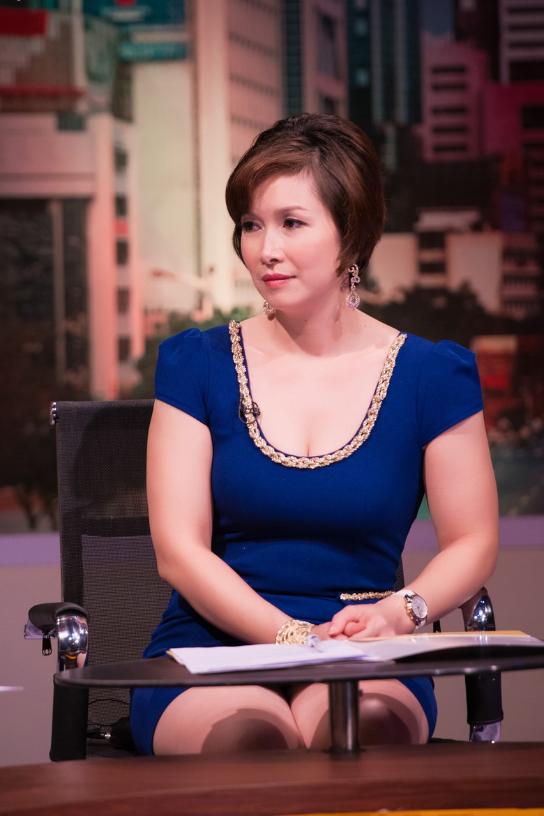  B&ugrave;i B&iacute;ch Phương sinh năm 1971, l&agrave; người đầu ti&ecirc;n đoạt vương miện của Hoa hậu Việt Nam. Chị tốt nghiệp Đại học Tổng hợp H&agrave; Nội, c&oacute; bằng thạc sĩ Đại học Seoul v&agrave; hiện l&agrave;m c&aacute;n bộ đối ngoại tại Viện nghi&ecirc;n cứu Nh&agrave; nước v&agrave; ph&aacute;p luật.