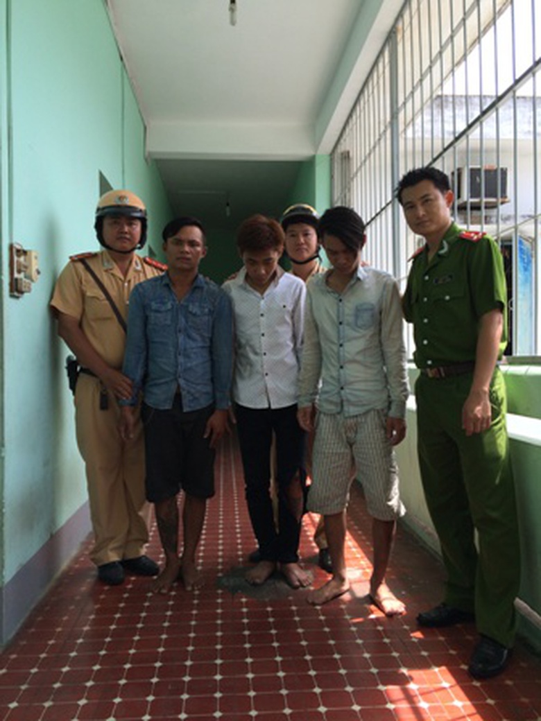 3 t&ecirc;n cướp tại trụ sở C&ocirc;ng an quận B&igrave;nh Thạnh