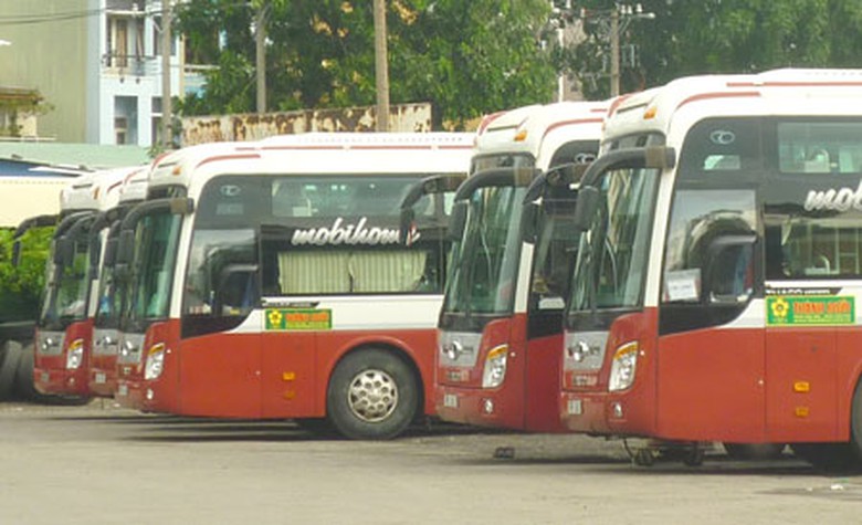 Xe Th&agrave;nh Bưởi tại b&atilde;i xe L&ecirc; Hồng Phong, TP Hồ Ch&iacute; Minh