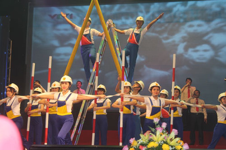 B&agrave;i ca giao th&ocirc;ng vận tải - Tổng C&ocirc;ng ty x&acirc;y dựng C&ocirc;ng tr&igrave;nh giao th&ocirc;ng 4