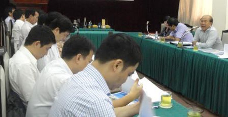 Thứ trưởng Nguyễn Văn C&ocirc;ng chủ tr&igrave; buổi hội thảo