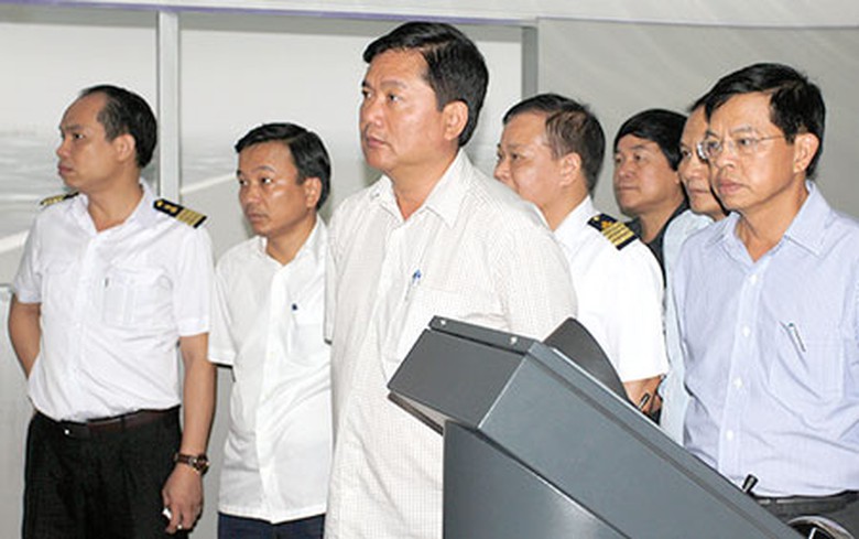 Bộ trưởng Đinh La Thăng l&agrave;m việc với Trường đại học H&agrave;ng hải Việt Nam về đề &aacute;n x&acirc;y dựng trường trọng điểm quốc gia
