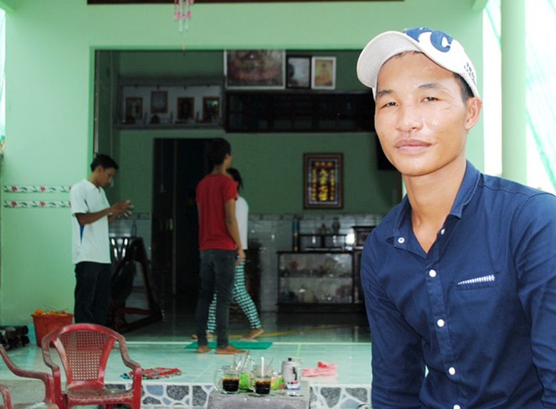 H&agrave;o Anh trong ng&agrave;y dọn v&agrave;o nh&agrave; mới c&aacute;ch đ&acirc;y 4 th&aacute;ng (Ảnh: Zing News)