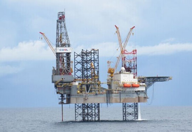 Gi&agrave;n khoan tự n&acirc;ng Khải Ho&agrave;n-1 do c&ocirc;ng ty Cosco đ&oacute;ng. 