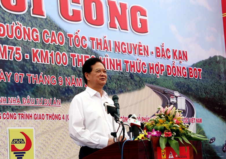 Thủ tướng y&ecirc;u cầu nh&agrave; đầu tư triển khai dự &aacute;n đ&uacute;ng tiến độ 