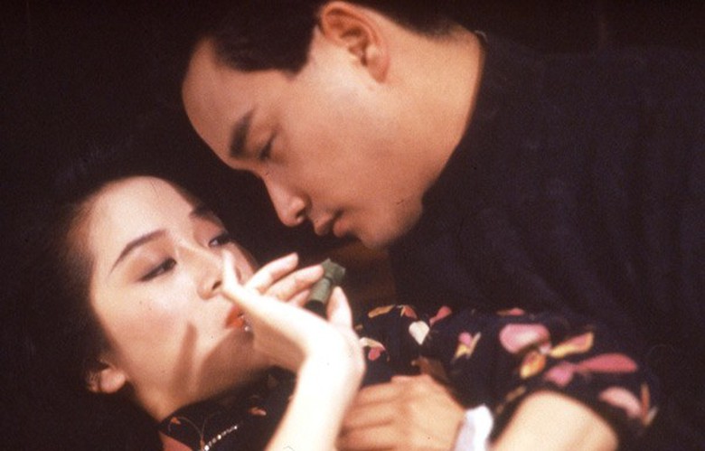 Năm 1988, trong bộ phim Y&ecirc;n chi khấu (Rouge), nữ danh ca Mai Diễm Phương c&oacute; một cảnh diễn kinh điển, khi vai hồn ma do c&ocirc; thể hiện về lại trần gian đi t&igrave;m t&igrave;nh lang do Trương Quốc Vinh đ&oacute;ng. Ngo&agrave;i đời th&igrave; ngược lại, Mai Diễm Phương mơ thấy Trương Quốc Vinh t&igrave;m m&igrave;nh sau khi t&agrave;i tử n&agrave;y nhảy lầu, v&agrave;i th&aacute;ng sau th&igrave; c&ocirc; qua đời.