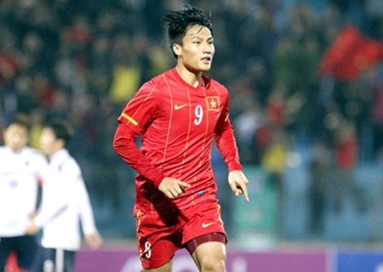 Tiền đạo Mạc Hồng Qu&acirc;n