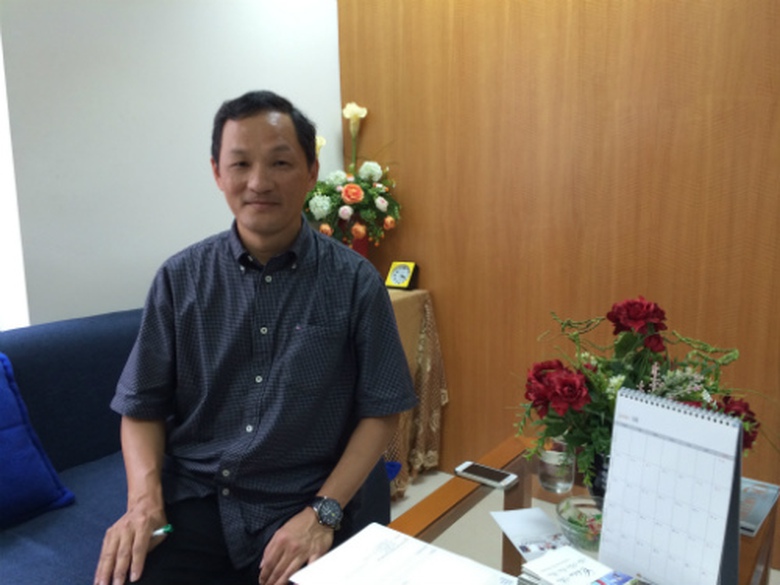 B&aacute;c sỹ Li Yung Hua - chuy&ecirc;n gia phẫu thuật chấn thương chỉnh h&igrave;nh, bệnh viện Mount Elizabeth, Singapore