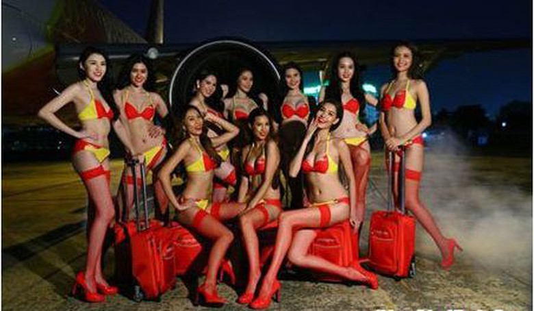 Những bức ảnh chụp quảng c&aacute;o cho Vietjet r&ograve; rỉ từ facebook c&aacute; nh&acirc;n của một số người mẫu