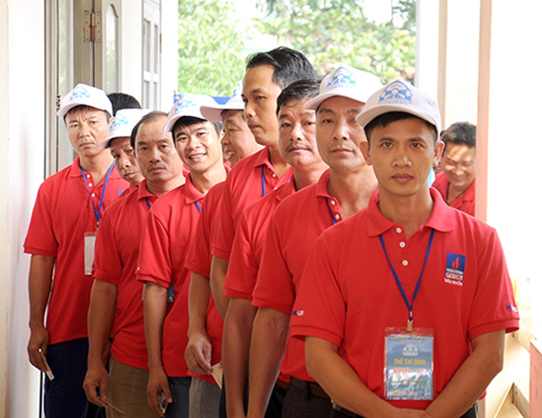 C&aacute;c th&iacute; sinh chuẩn bị cho phần thi l&yacute; thuyết