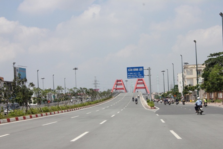 Đay l&agrave; tuyến đường đẹp m&agrave; c&aacute;c đối tượng qu&aacute; kh&iacute;ch rất dễ đua xe, g&acirc;y rối trật tự c&ocirc;ng cộng