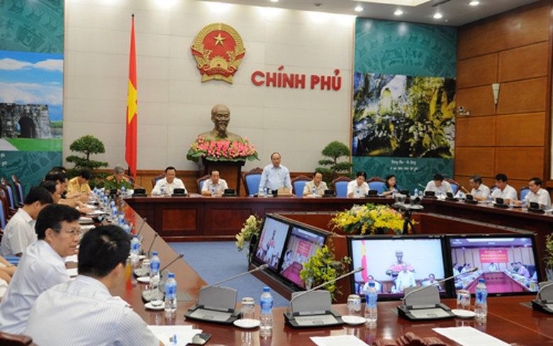 Hội nghị trực tuyến về ATGT c&oacute; sự tham gia của l&atilde;nh đạo 63 tỉnh, th&agrave;nh tr&ecirc;n cả nước