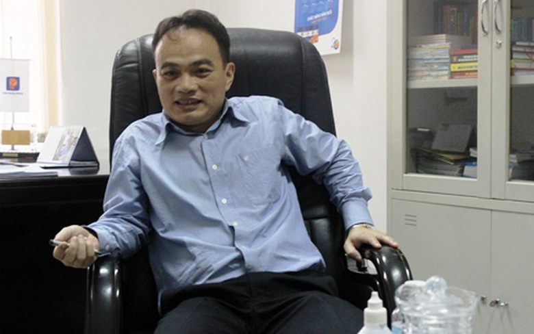 &Ocirc;ng Tr&acirc;̀n Đình Tuy&ecirc;́t, P GĐ c&ocirc;ng ty xăng d&acirc;̀u Hà Tĩnh r&acirc;́t ti&ecirc;́c v&ecirc;̀ sự vi&ecirc;̣c xảy ra với chị Ngà (Ảnh: Vietnamnet)