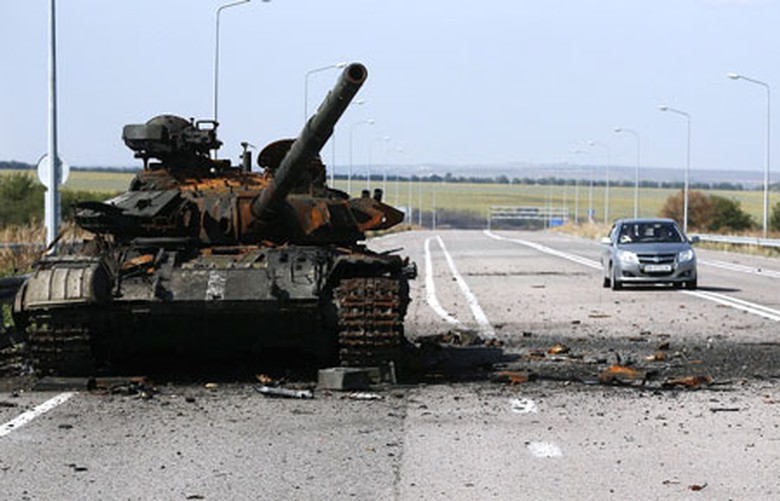 Xung đột miền Đ&ocirc;ng Ukraine khiến kinh tế thế giới suy giảm