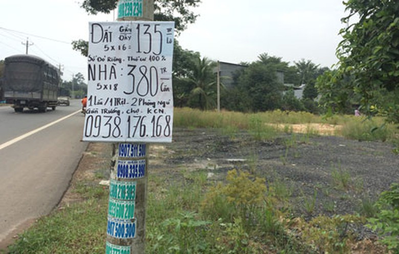  Một biển hiệu rao b&aacute;n đất tr&ecirc;n ĐT769, huyện Long Th&agrave;nh, tỉnh Đồng Nai