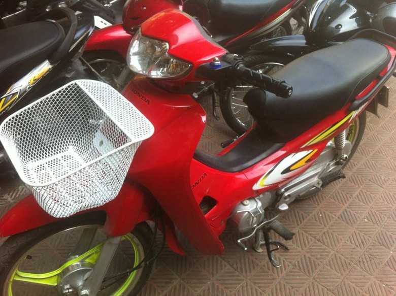 Chiếc xe đeo biển kiểm so&aacute;t giả