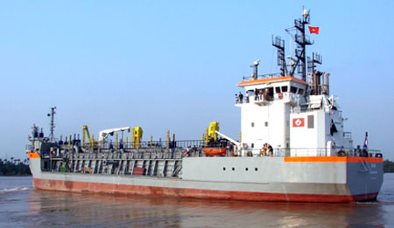 T&agrave;u h&uacute;t b&ugrave;n nạo v&eacute;t luồng h&agrave;ng hải khu vực Hải Ph&ograve;ng