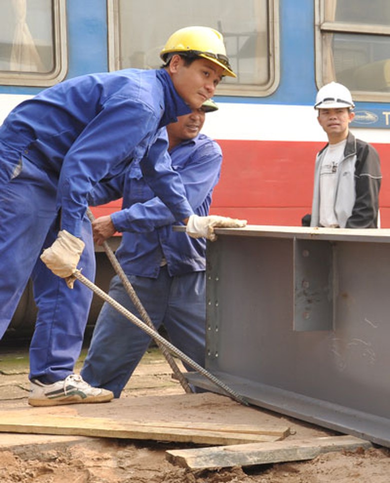 Việc cổ phần h&oacute;a c&aacute;c đơn vị quản l&yacute; kết cấu hạ tầng đường sắt phải triệt để