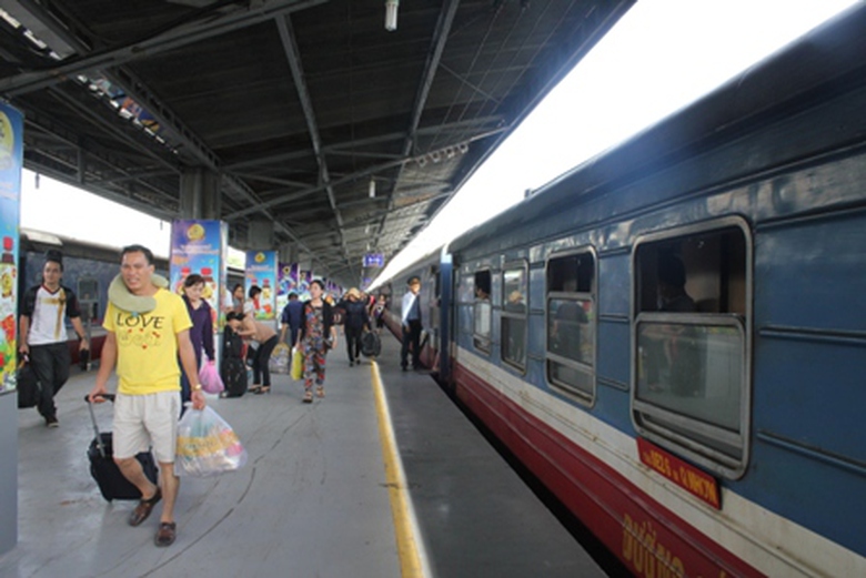 H&agrave;nh h&agrave;nh đi lại thuận tiện v&agrave; thoải m&aacute;i hơn tr&ecirc;n ke ga mới