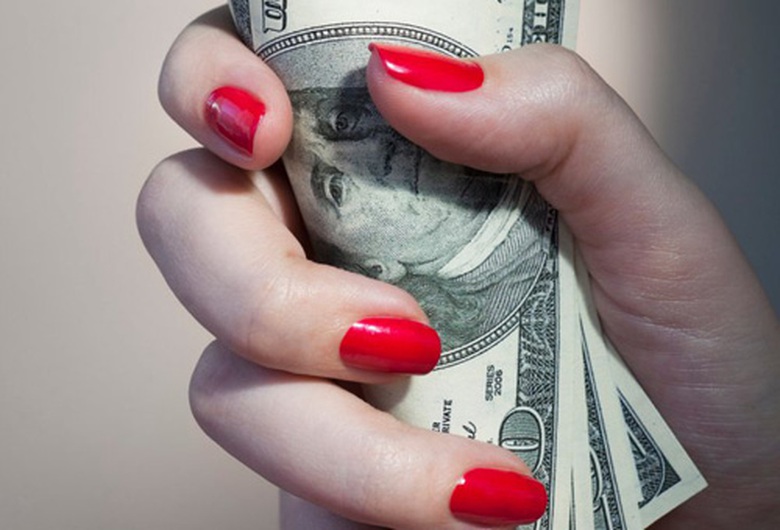 Nắm khối t&agrave;i sản khủng nhưng những người phụ nữ n&agrave;y lại kh&aacute; b&iacute; ẩn