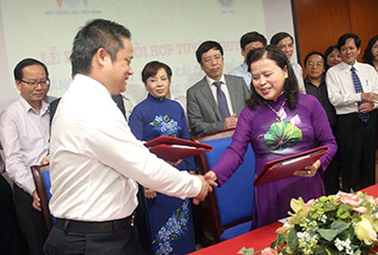 L&ecirc;̃ ký k&ecirc;́t di&ecirc;̃n ra tại Hà N&ocirc;̣i