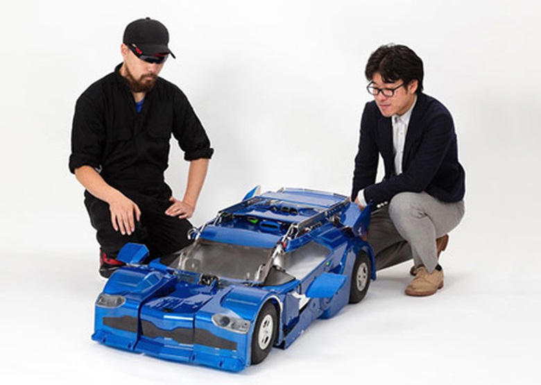 J-deite ở dạng xe hơi thể thao.