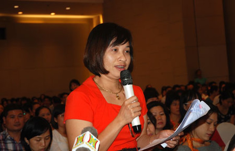 B&agrave; Đinh Thị Mỹ Anh phản &aacute;nh với l&atilde;nh đạo Bộ T&agrave;i ch&iacute;nh về những bất cập khi nộp thuế, khai hải quan