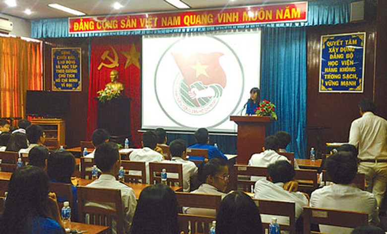Phổ biến văn h&oacute;a an to&agrave;n h&agrave;ng kh&ocirc;ng tại Học viện H&agrave;ng kh&ocirc;ng Việt Nam