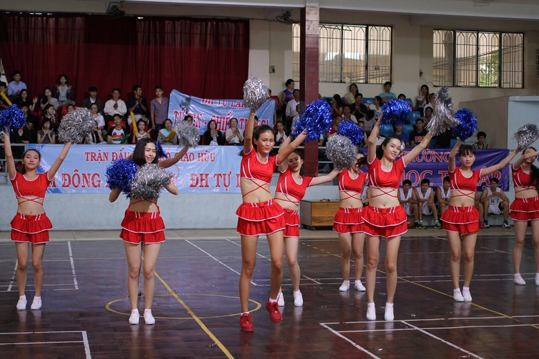  Biến h&oacute;a theo nội t&acirc;m nh&acirc;n vật, người xem ch&iacute;n chắn hơn qua từng tập phim l&ecirc;n s&oacute;ng.