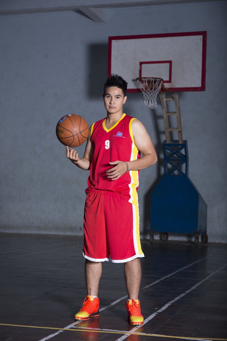  Ngo&agrave;i ra phim c&ograve;n c&oacute; sự tham gia của Baggio. Theo chia sẻ của Baggio, nam diễn vi&ecirc;n rất th&iacute;ch bộ phim v&igrave;... được chơi m&ocirc;n thể thao sở trường của m&igrave;nh trong nhiều cảnh quay.