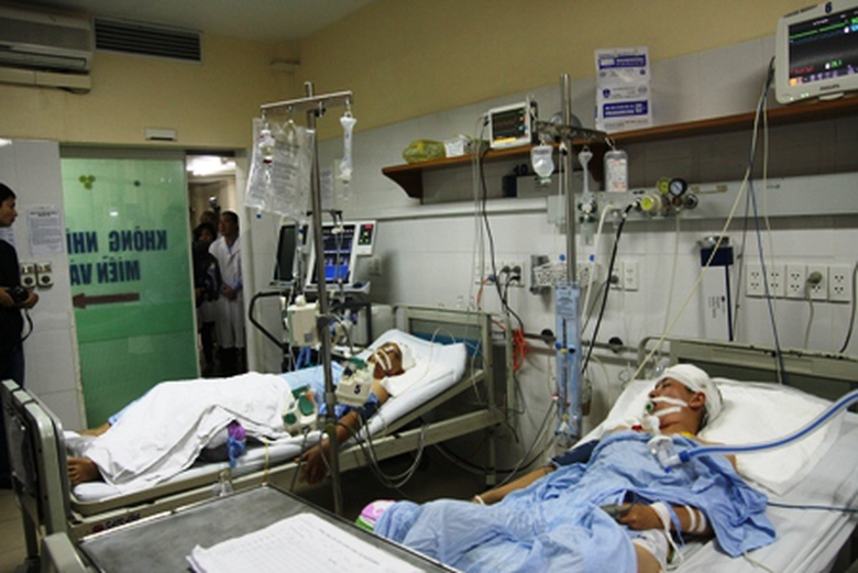 Nhiều bệnh nh&acirc;n tuyến dưới chuyển l&ecirc;n trong t&igrave;nh trạng nguy kịch