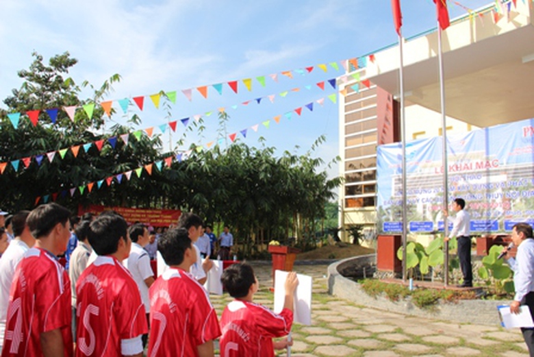 Hơn 100 vận động vi&ecirc;n tham gia Hội thao do Ban quản l&yacute; c&aacute;c dự &aacute;n ĐTNĐ ph&iacute;a Nam tổ chức