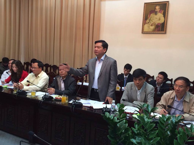 Bộ trưởng Đinh La Thăng cho biết từ đầu năm 2013, Bộ GTVT đ&atilde; ph&ecirc; duyệt Đề &aacute;n &ldquo;N&acirc;ng cao hiệu lực, hiệu quả ph&ograve;ng, chống tham nhũng của Bộ GTVT&rdquo;