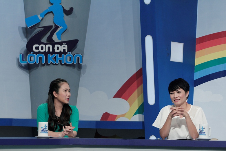 Phương Thanh cho hay c&ocirc; kh&ocirc;ng th&iacute;ch con g&aacute;i bị &ldquo;soi m&oacute;i&rdquo; bởi c&ocirc;ng ch&uacute;ng, chị chỉ muốn con c&oacute; một cuộc sống b&igrave;nh thường để chuy&ecirc;n t&acirc;m v&agrave;o việc học.