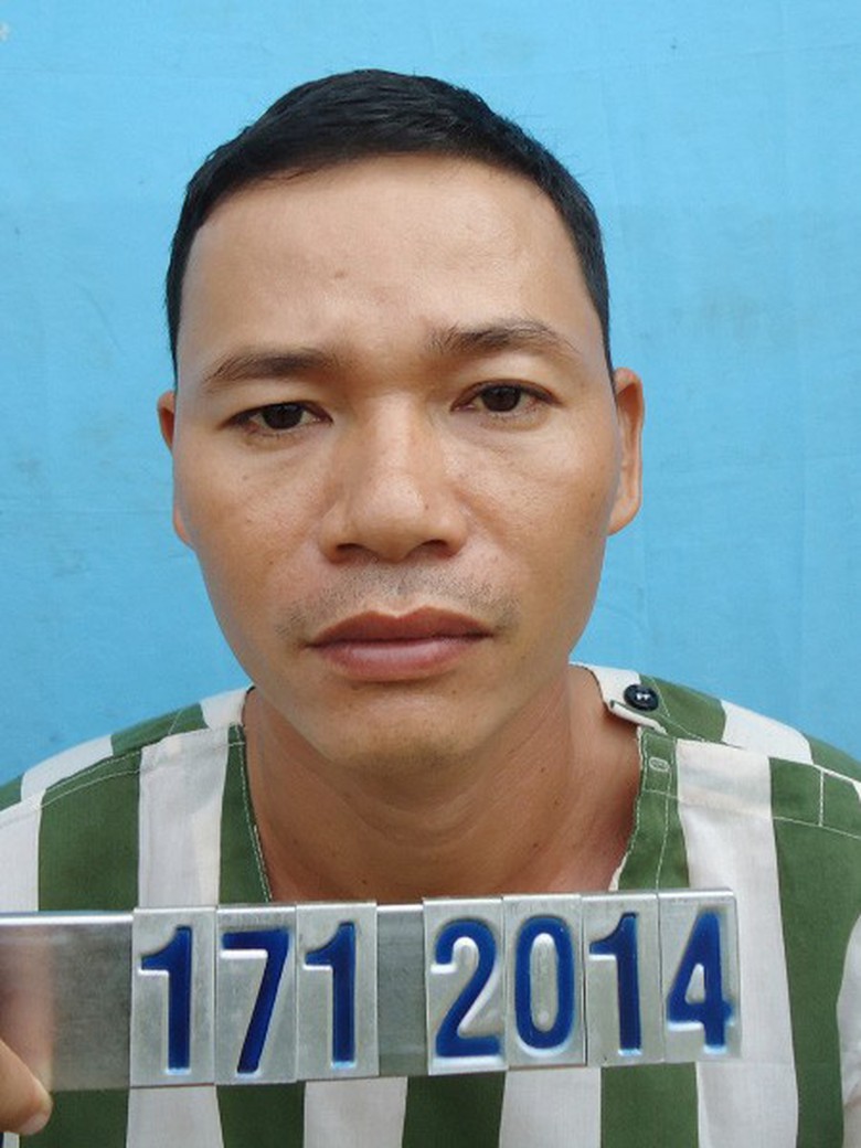 &Ocirc;ng &ldquo;tr&ugrave;m&rdquo; cho c&ocirc;ng nh&acirc;n vay nặng l&atilde;i - L&ecirc; Ho&aacute;n. 