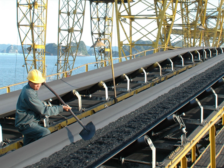 Năm 2015, Tập đo&agrave;n C&ocirc;ng nghiệp Than - Kho&aacute;ng sản Việt Nam (TKV) sẽ ho&agrave;n th&agrave;nh mục ti&ecirc;u cổ phần h&oacute;a - Ảnh minh họa