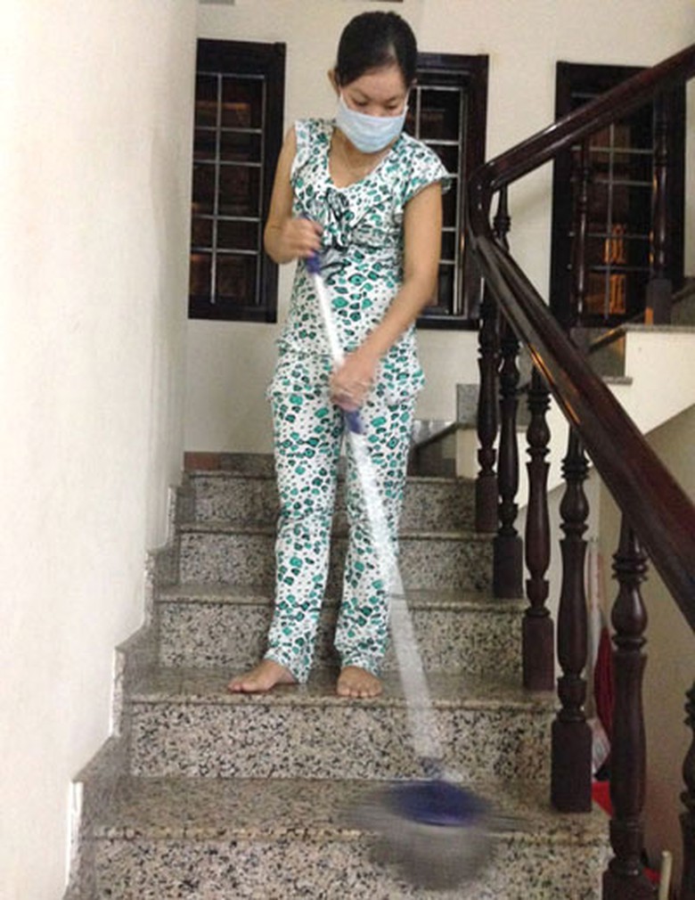 Đ&atilde; c&oacute; quy định nghề nghiệp, nhưng người gi&uacute;p việc gia đ&igrave;nh vẫn bị &ldquo;bỏ qu&ecirc;n&rdquo; Ảnh: NLĐ