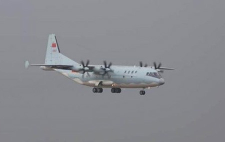 M&aacute;y bay vận tải Y-9 Trung Quốc đến Triển l&atilde;m h&agrave;ng kh&ocirc;ng Chu Hải 2014