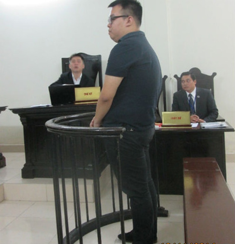 Tiến Anh tại phi&ecirc;n x&eacute;t xử