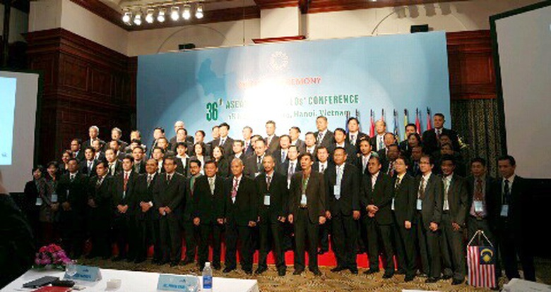 C&aacute;c đại biểu đường sắt đến từ 7 nước ASEAN chụp ảnh lưu niệm