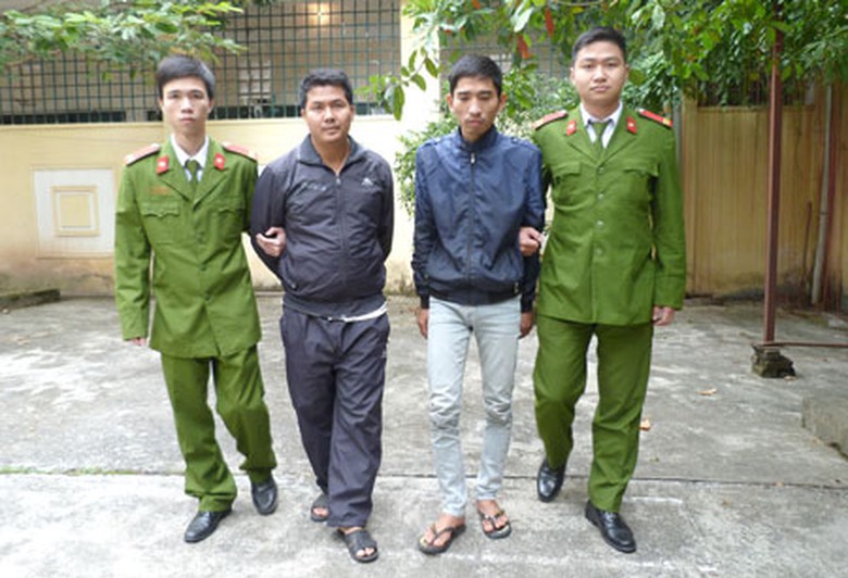 Hai đối tượng Hậu v&agrave; Vinh