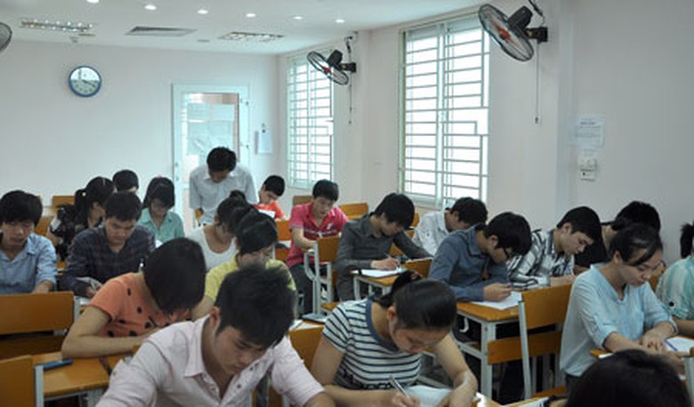 Nhiều trường d&acirc;n lập đ&atilde; l&ecirc;n kế hoạch &ocirc;n tập cho kỳ thi Quốc gia 2015